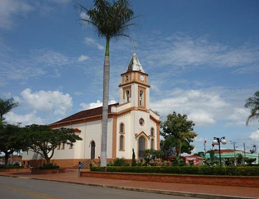 Poço artesiano em abadia dos Dourados